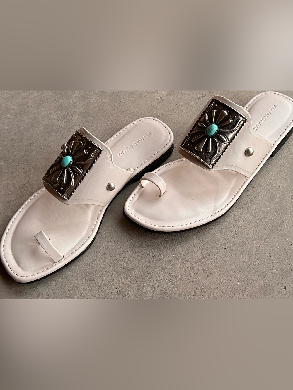 Ali MacGraw Cher White Leather Concho Toe Loop Sandals Turquoise Western Boho 8